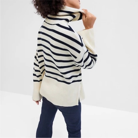Gap 24/7 Split Hem Striped Turtleneck Sweater, NWT, Size XL in Cream and Navy - Picture 6 of 14